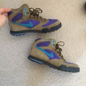 Nike hiking boots